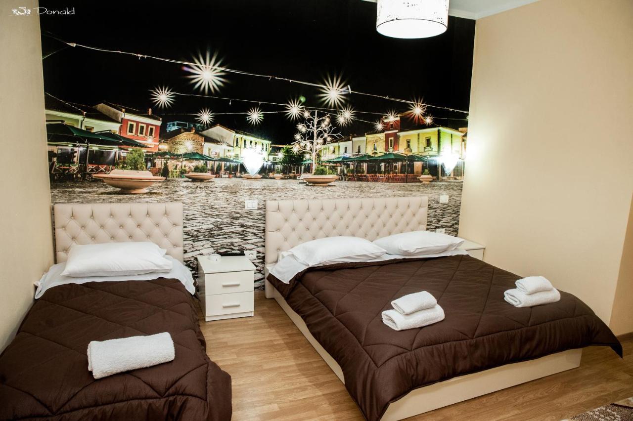 Hotel Edea Корча Екстериор снимка